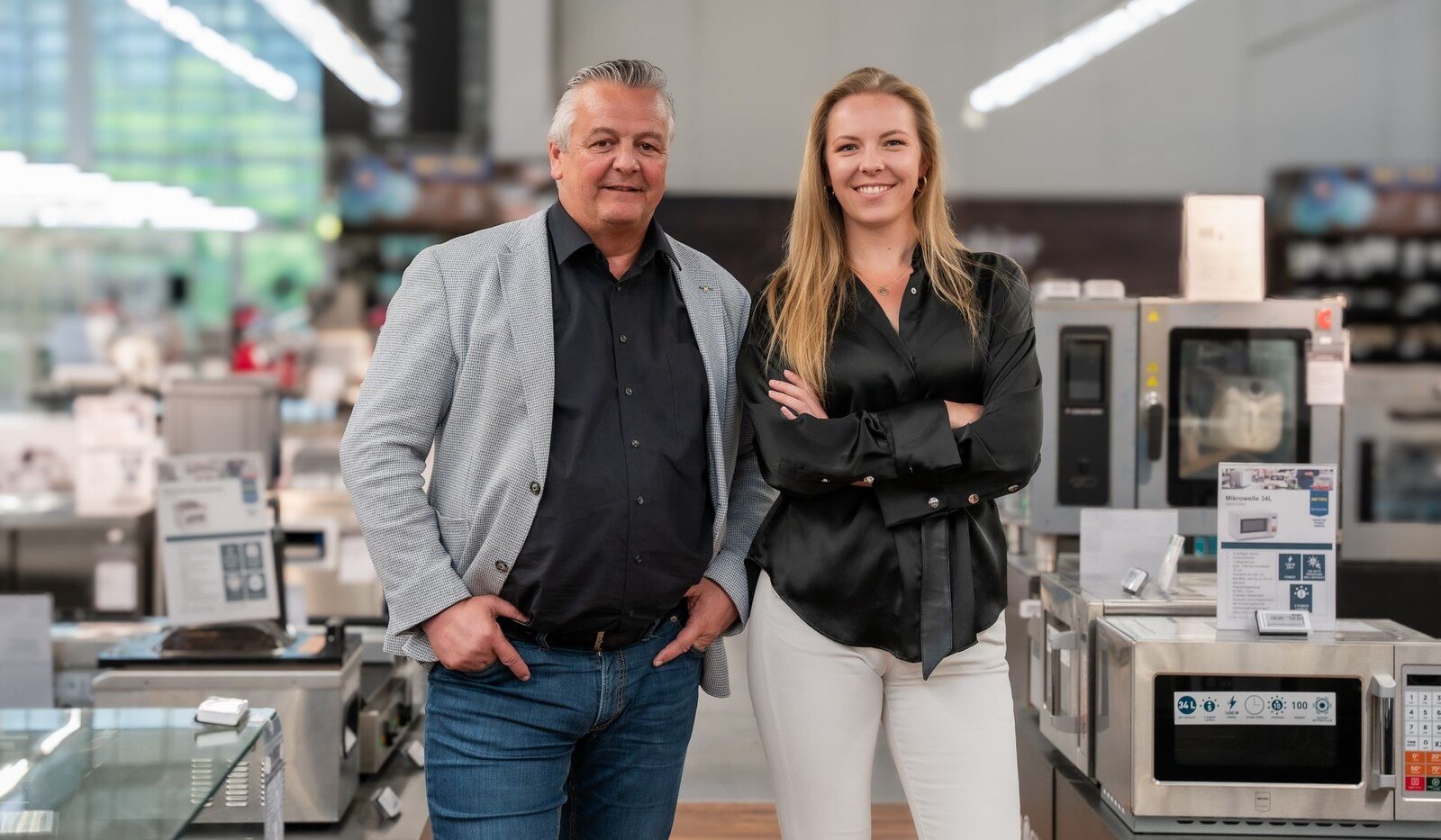 Wollen in jedem Bereich die passenden Produktlösungen liefern: Geschäftsleiter Walter Hörndler und Ewa Socha, Food & Non
Food-Betriebsleiterin von Metro Linz. © Metro