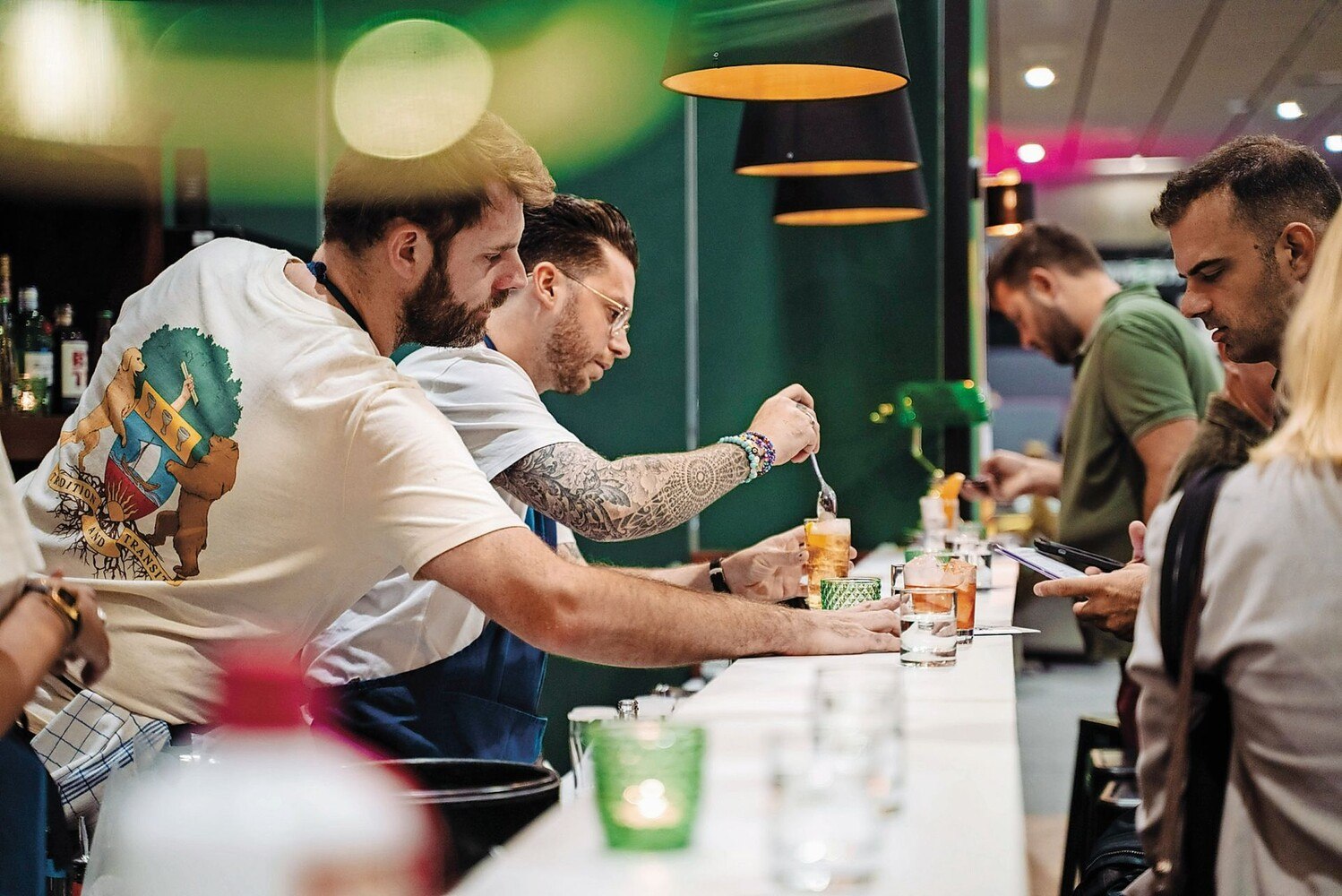 Am liebsten bunt und köstlich, oft auch ohne Alkohol: Die Cocktailwelt zeigte in Berlin, wie sie sich die Zukunft vorstellt. © BCB - FRB Media