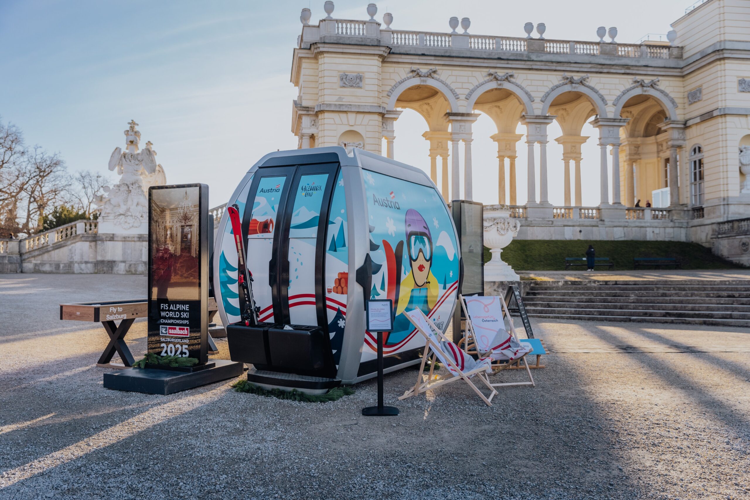 Pop-up-Gondel vor der Gloriette in Wien © ÖW/Creating Click